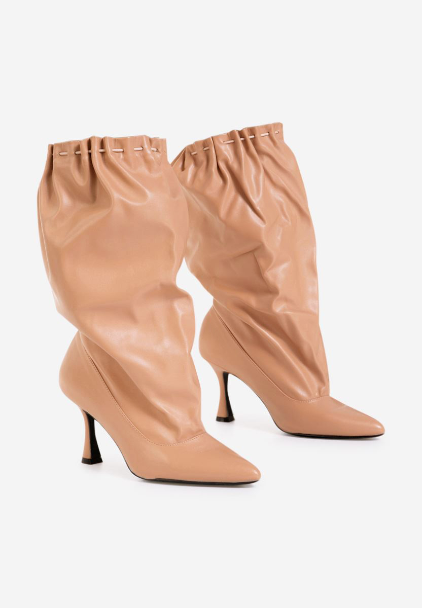 Extremity bézs magassarkú csizma