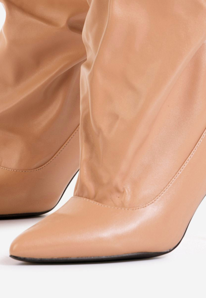 Extremity bézs magassarkú csizma