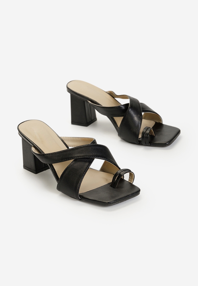 Samirra fekete magassarkú papucs