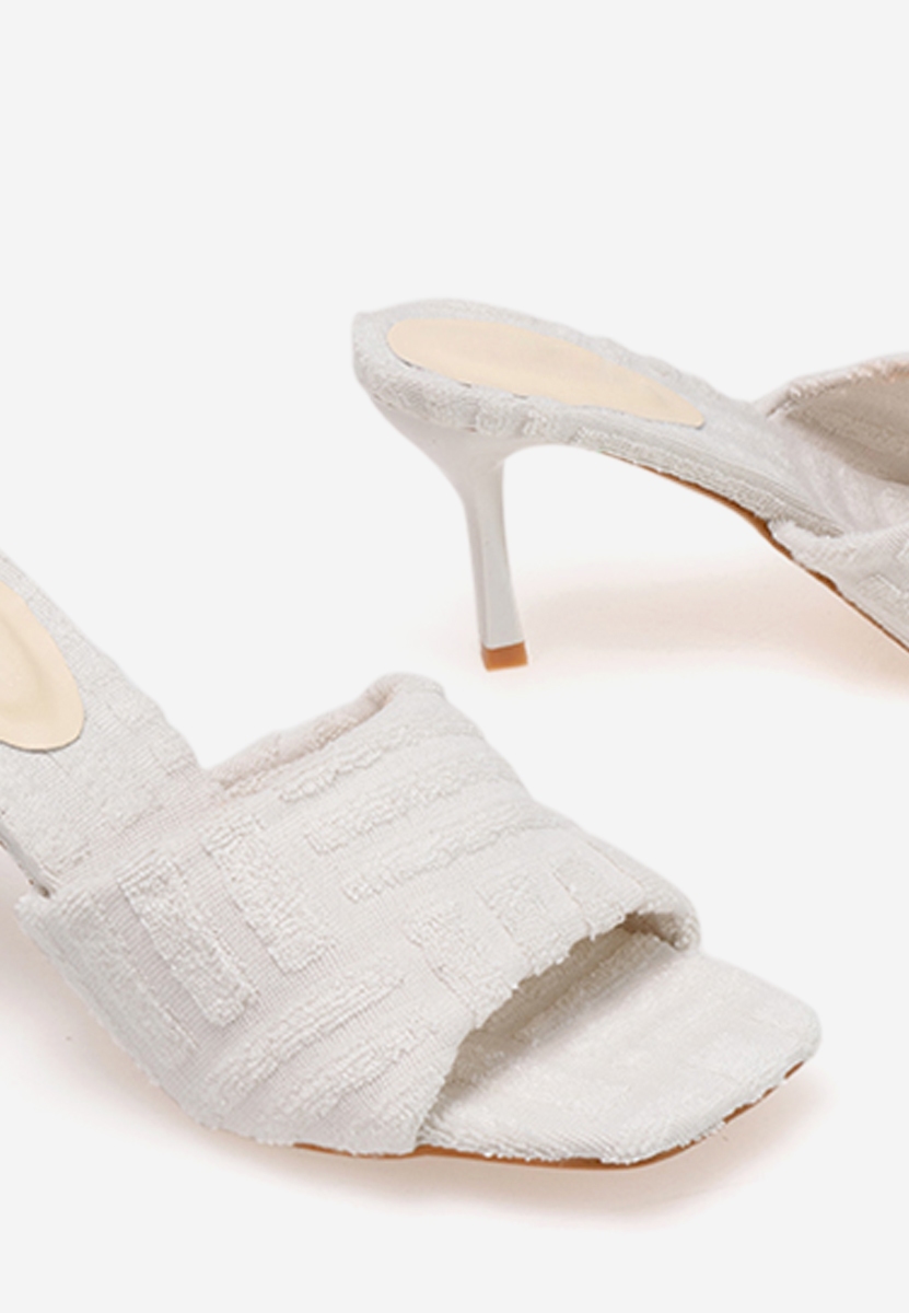 Mirora v2 bézs magassarkú papucs