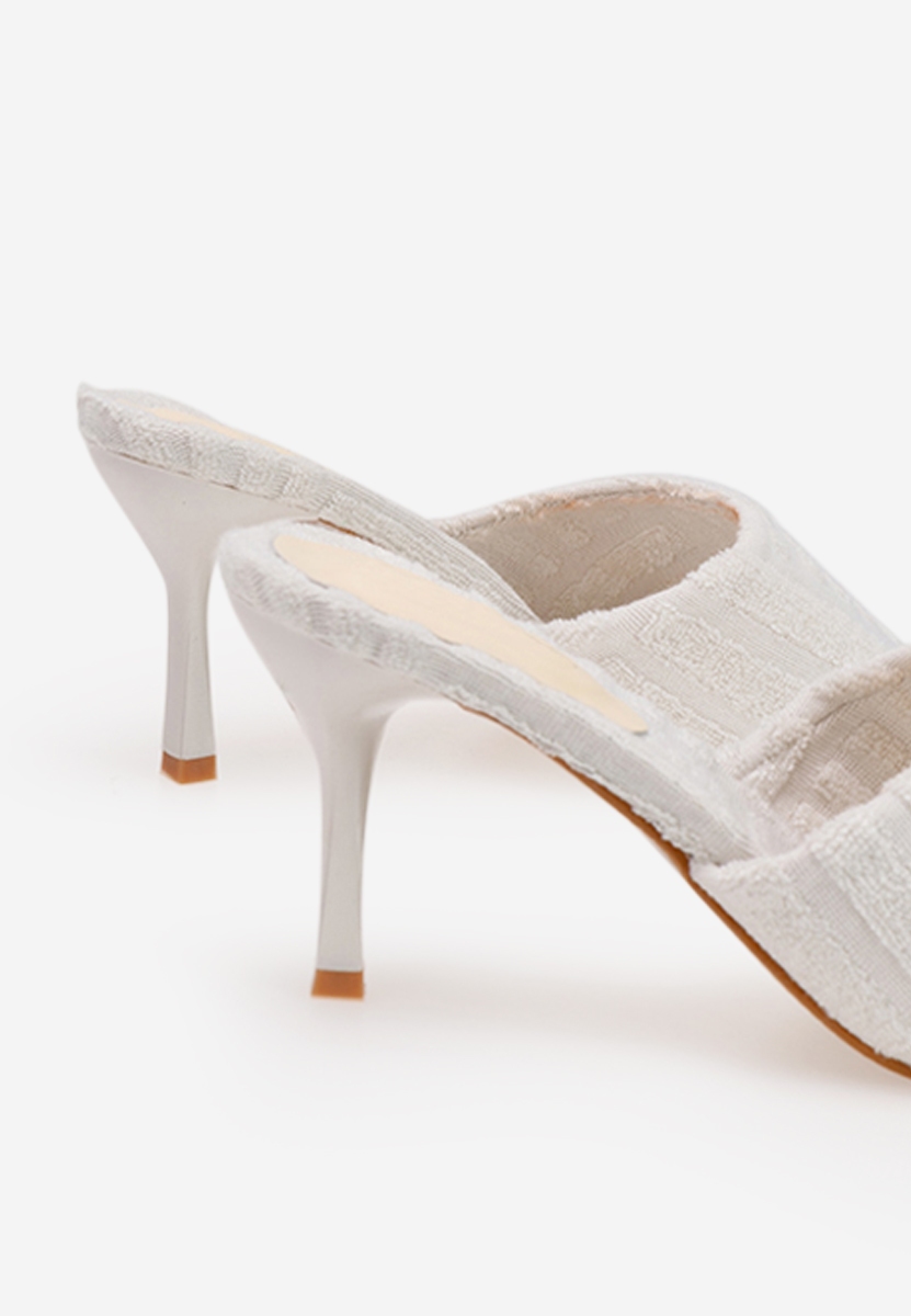 Mirora v2 bézs magassarkú papucs