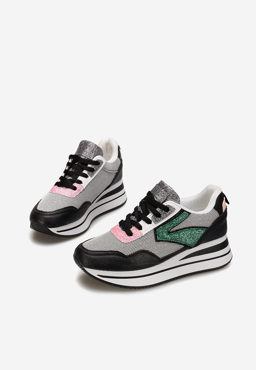 Tarika fekete telitalpú platform sneaker