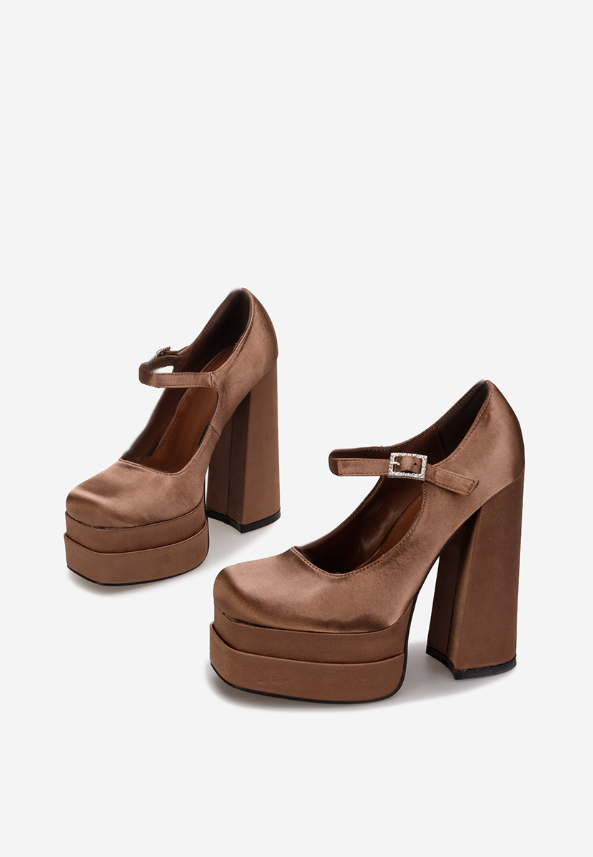 Tixe barna platform magassarkú