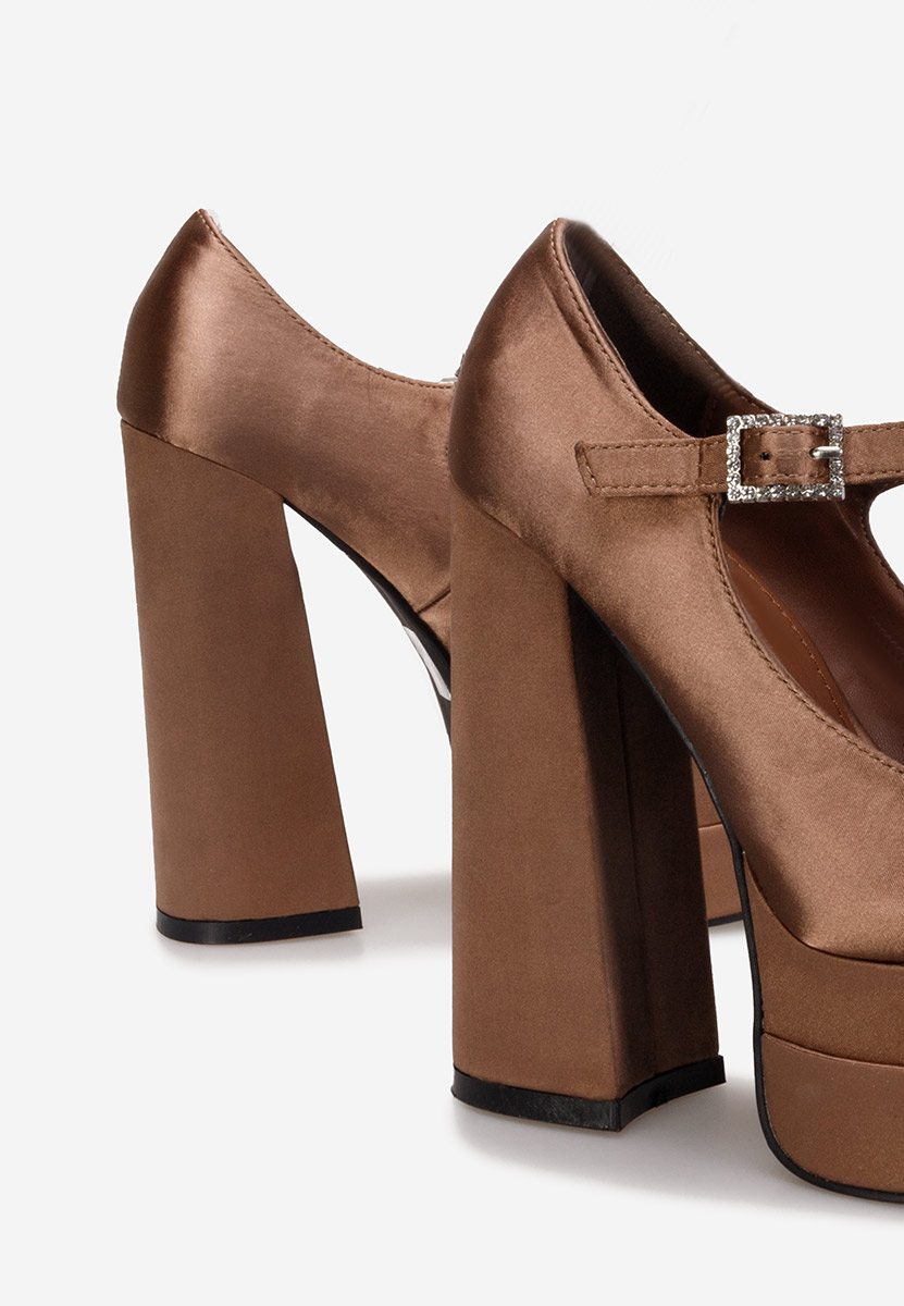 Tixe barna platform magassarkú