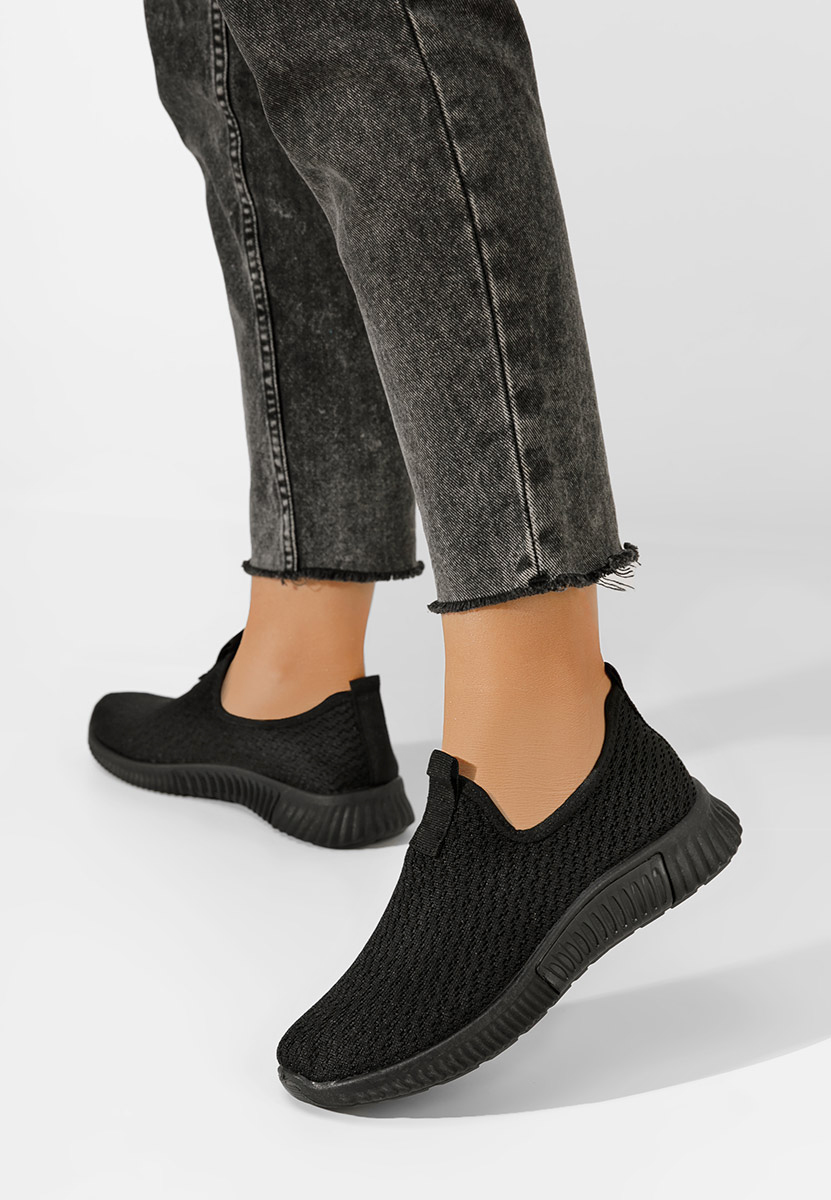 Tenara fekete slip-on tornacipő