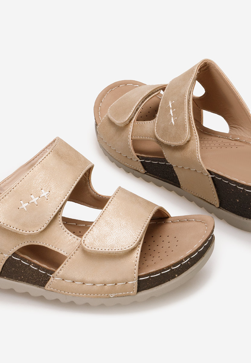 Renna aranyszínü telitalpú papucs