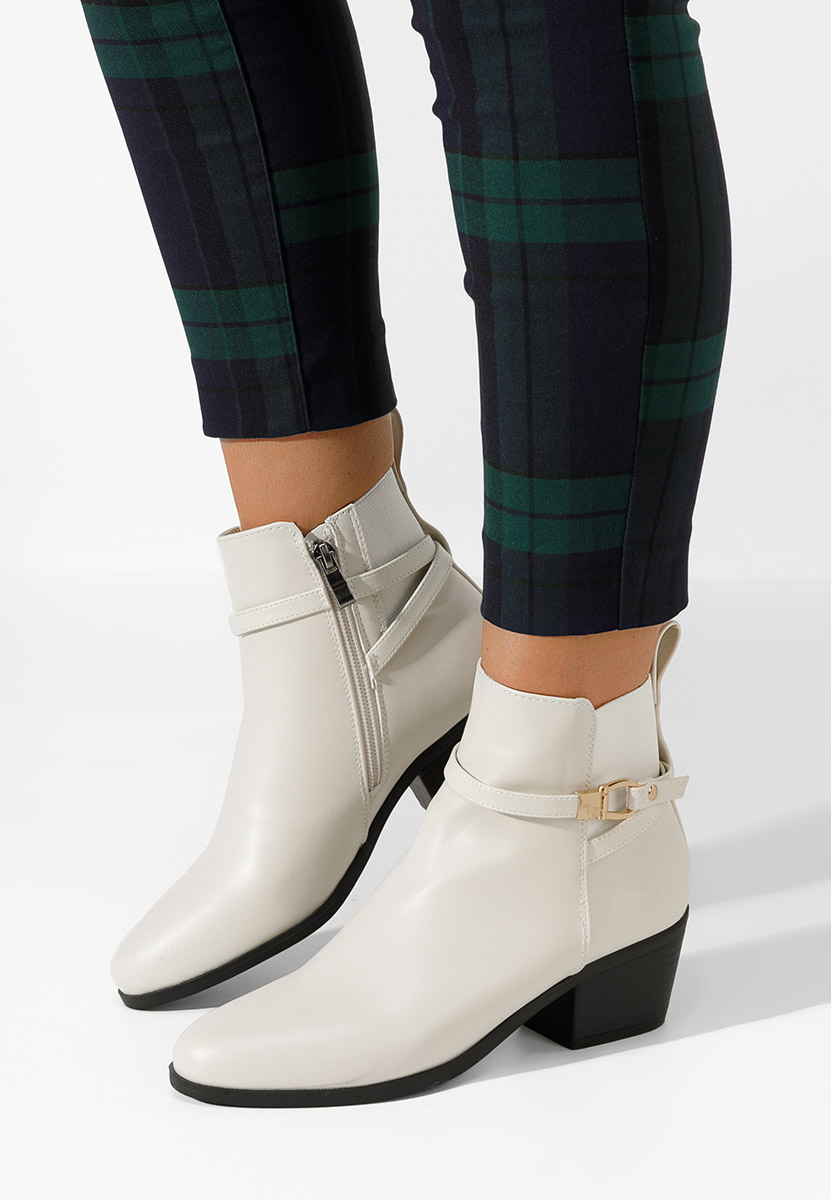 Odelina bézs bokacsizma vastag sarokkal