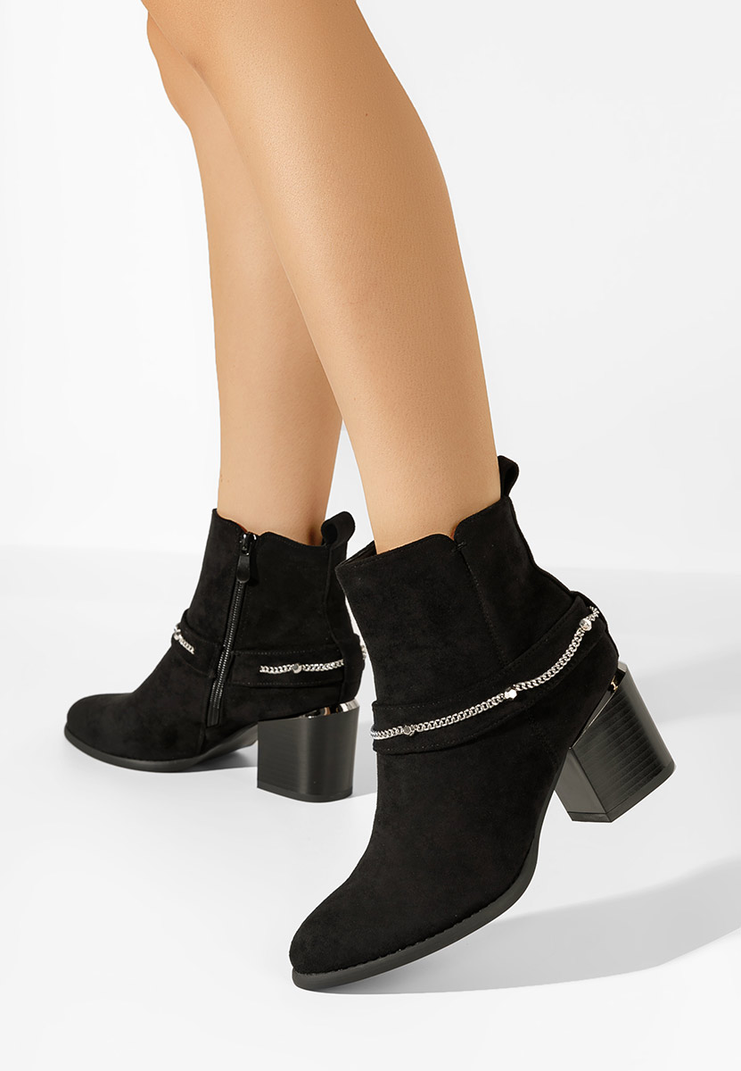 Katilea fekete bokacsizma vastag sarokkal