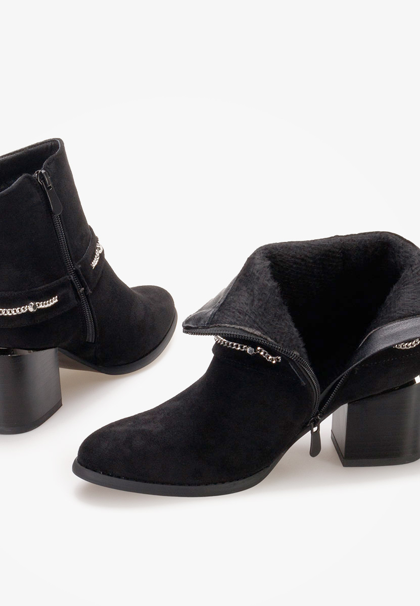 Katilea fekete bokacsizma vastag sarokkal