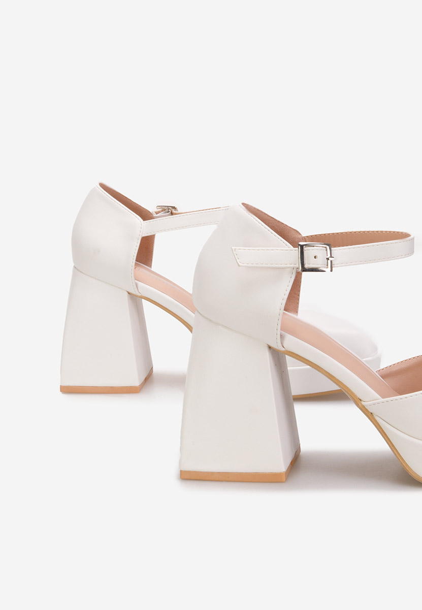 Monsa fehér vastag sarkú magassarkú 