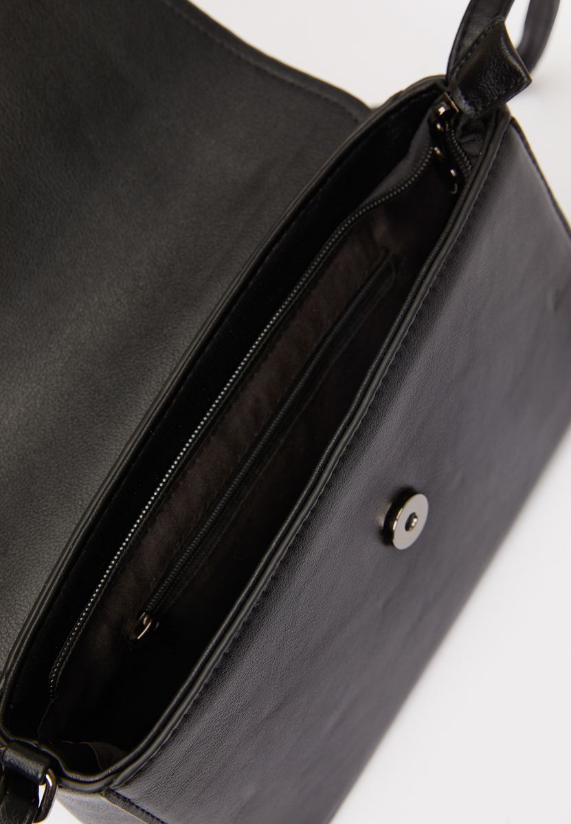 Trinket fekete válltáska