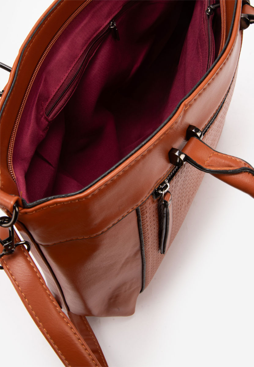 Seziana barna kézitáska