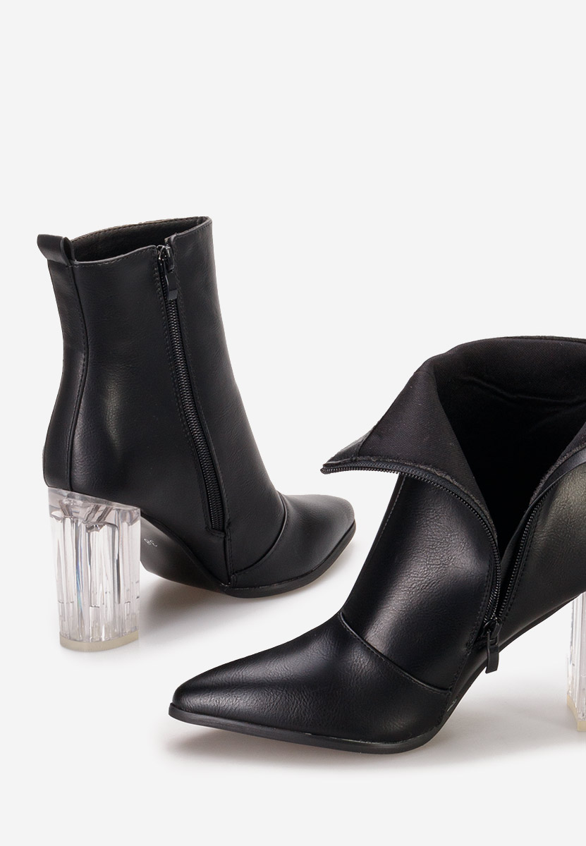 Arilea fekete bokacsizma vastag sarokkal