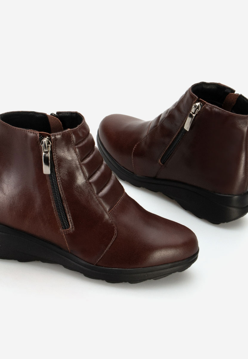 Soralia barna női bőr bokacsizma