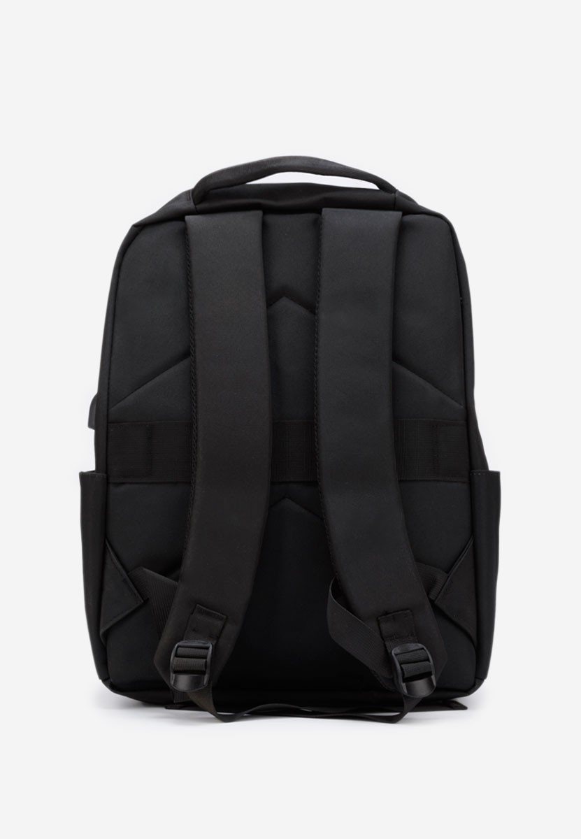 Magnify fekete hátizsák