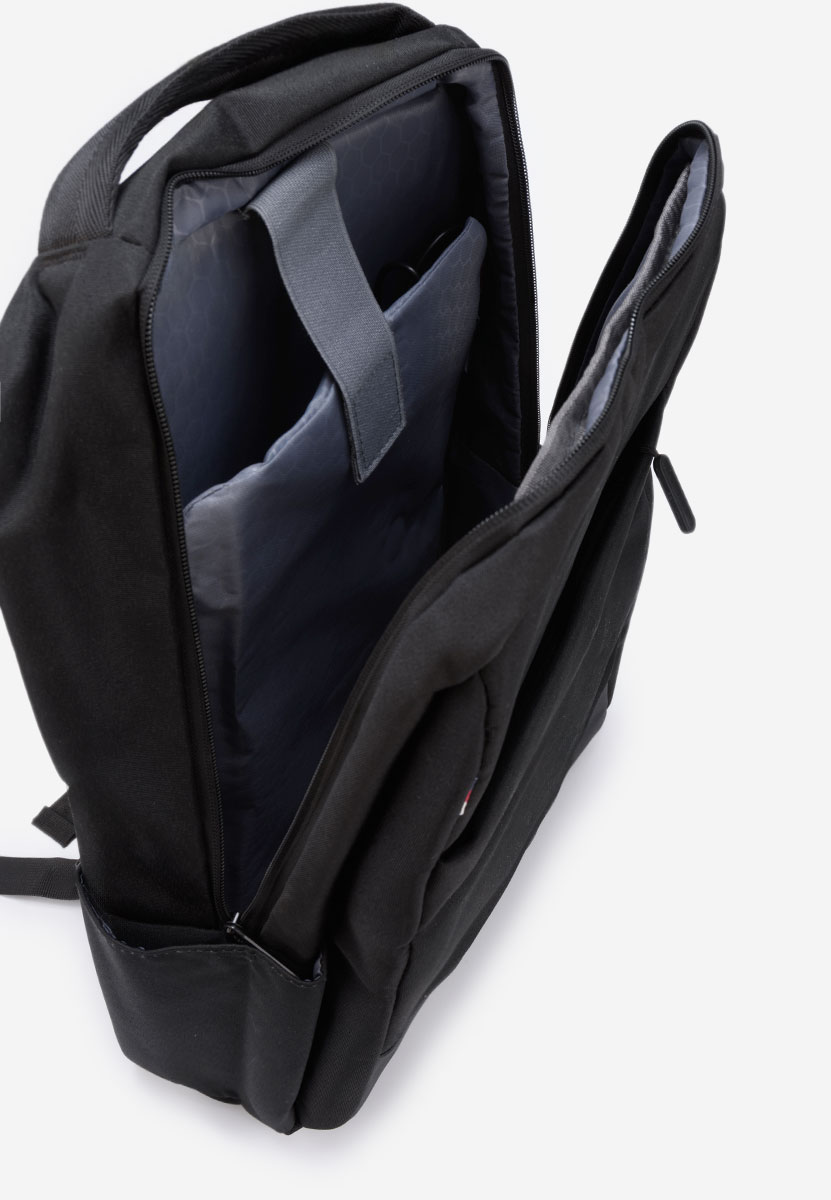 Magnify fekete hátizsák