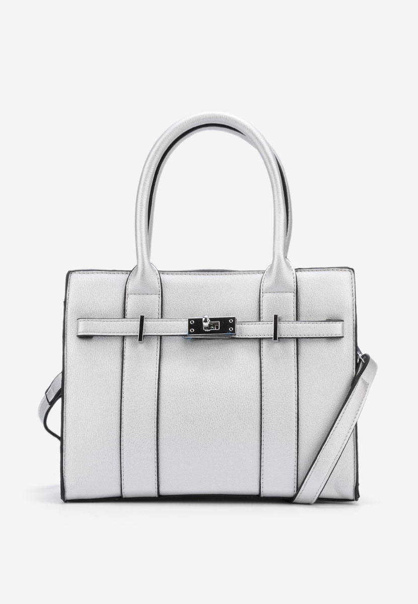 Yvesa ezüst kézitáska