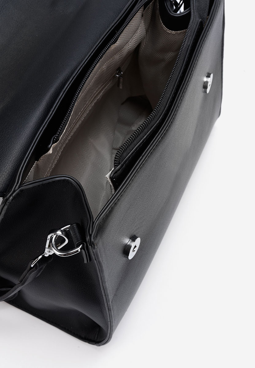 Saera fekete kézitáska