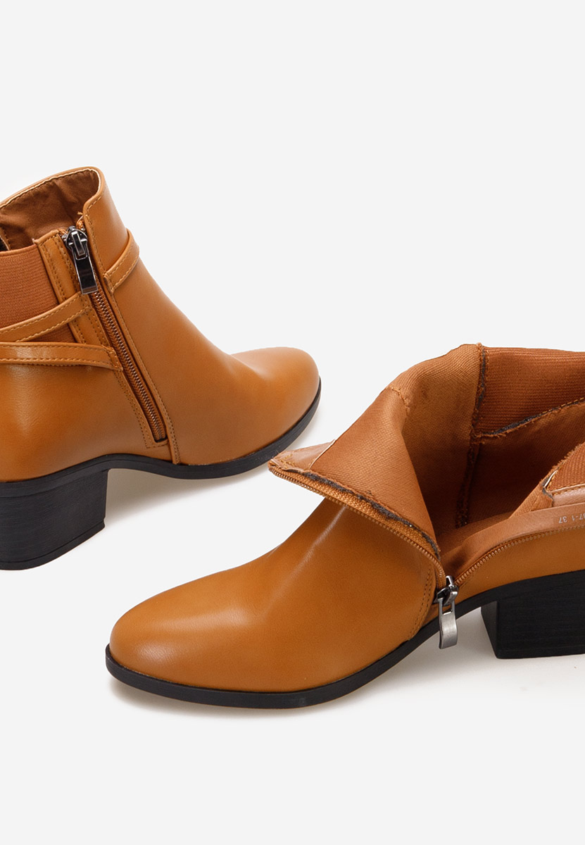 Odelina camel bokacsizma vastag sarokkal