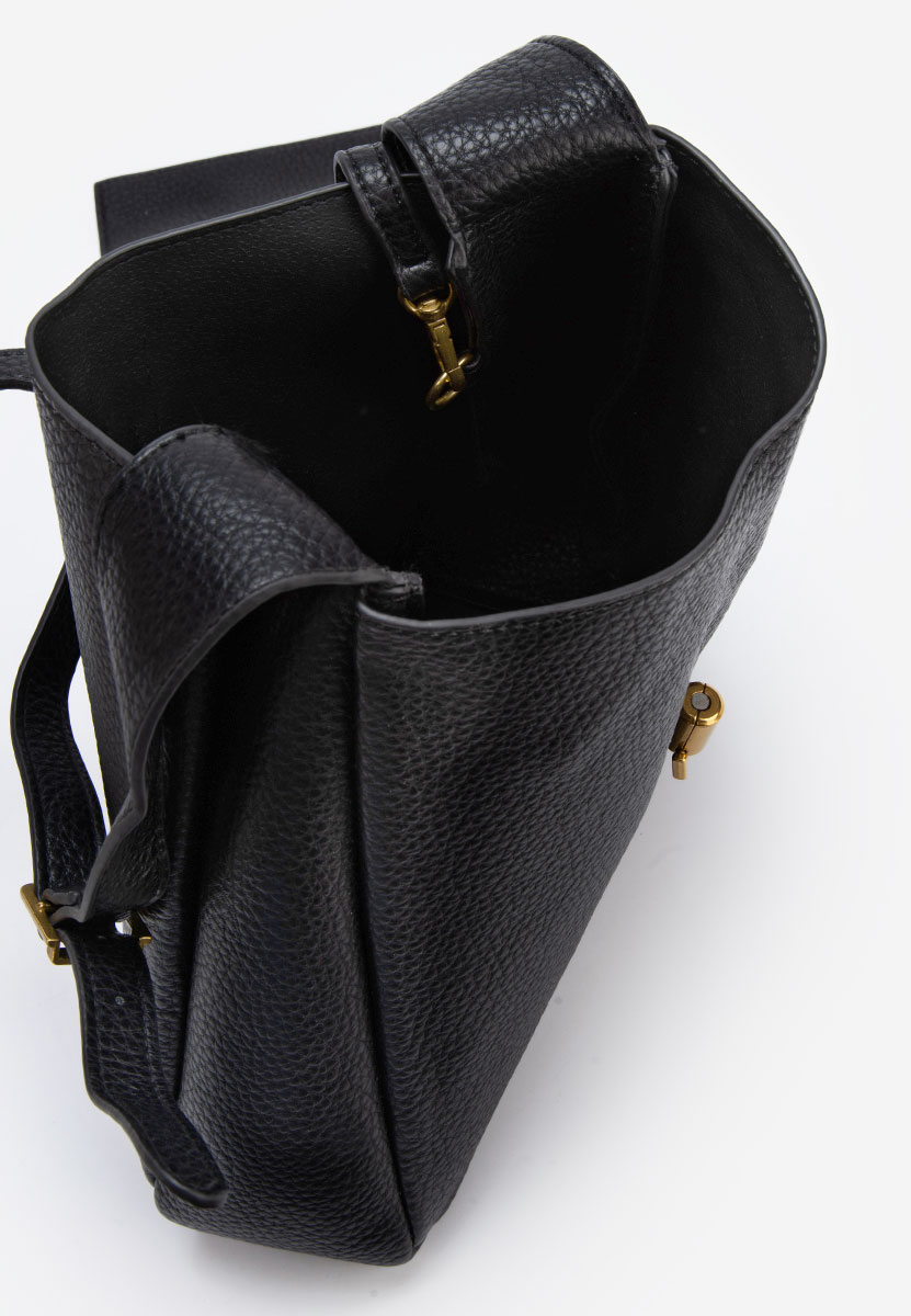 Nesana fekete hobo táska