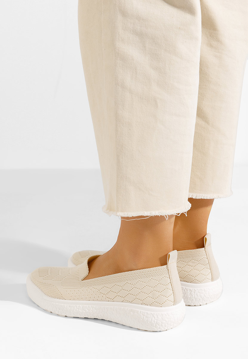 Akova bézs fűzős női cipő