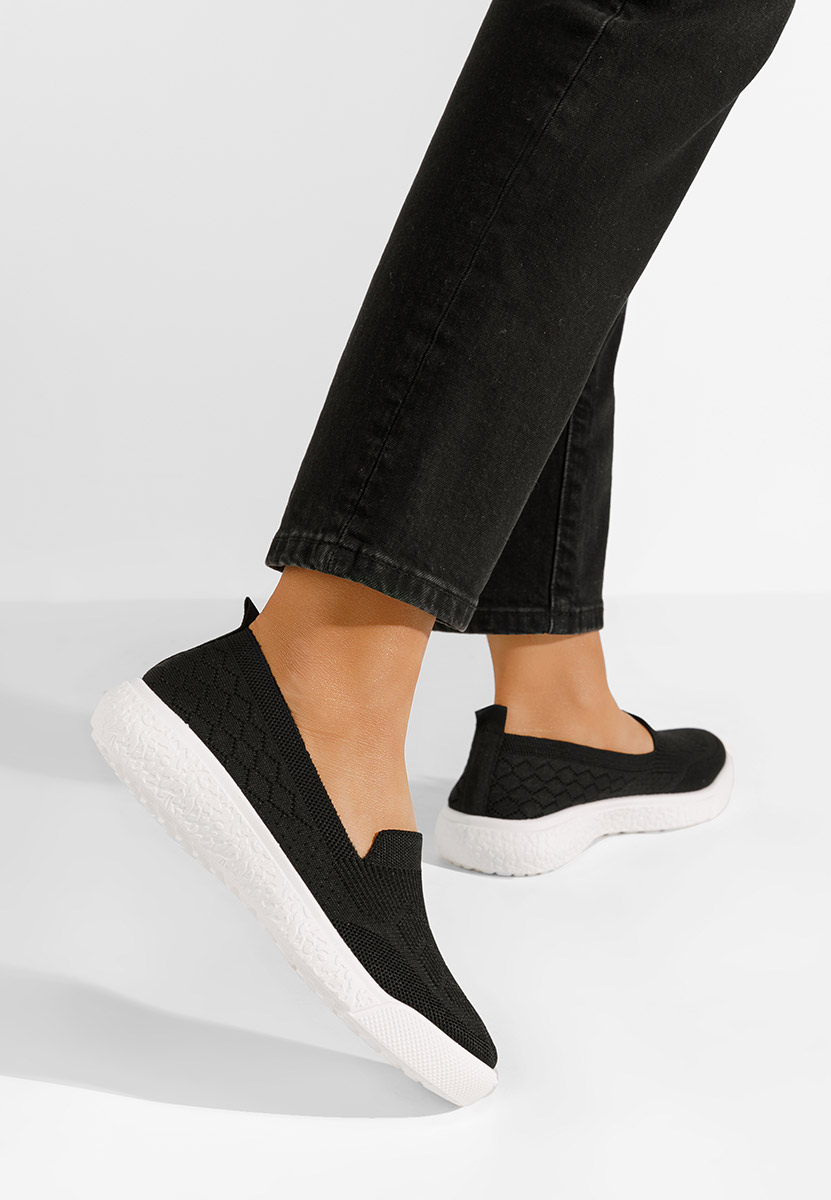 Akova fekete fűzős női cipő