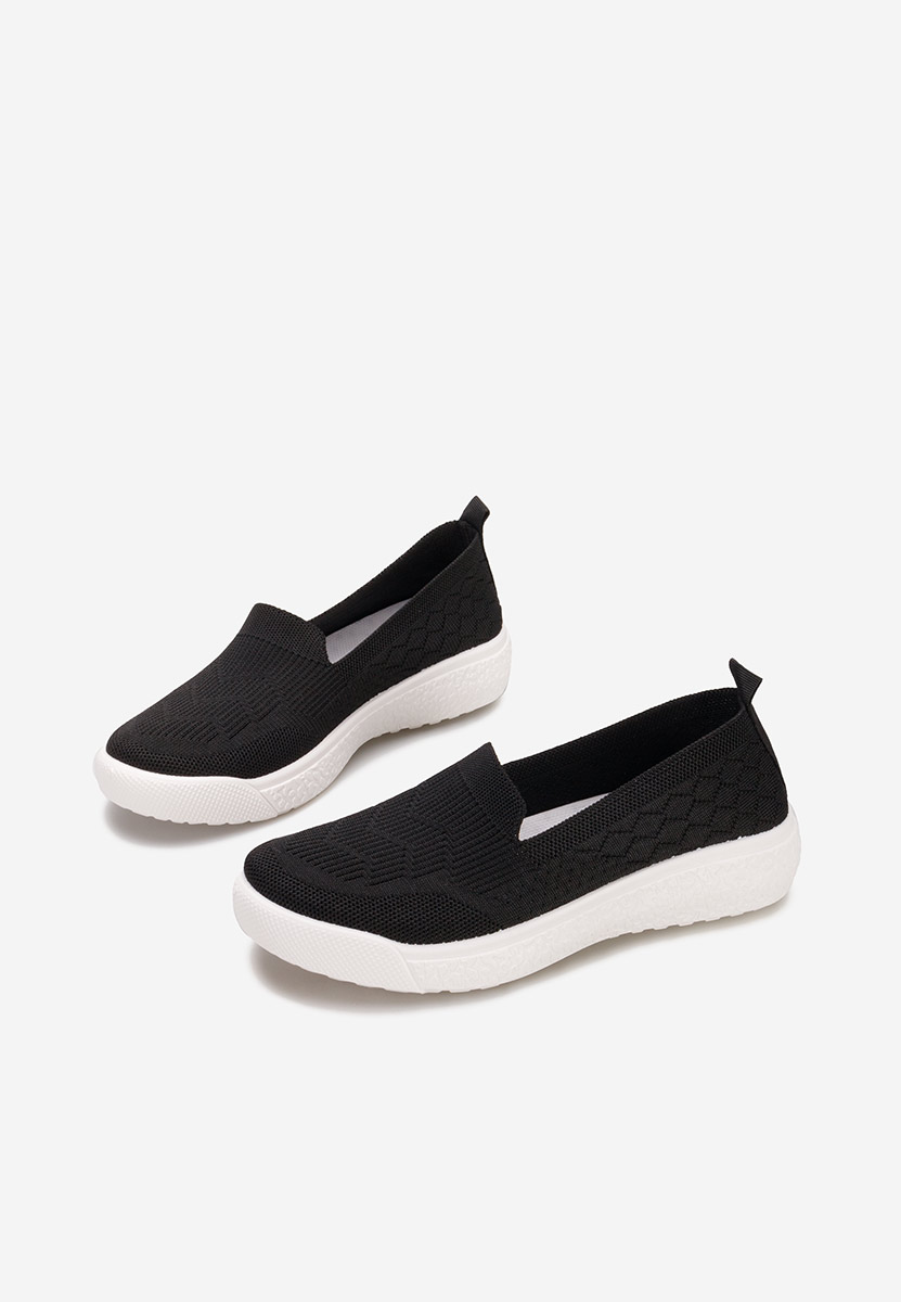 Akova fekete fűzős női cipő