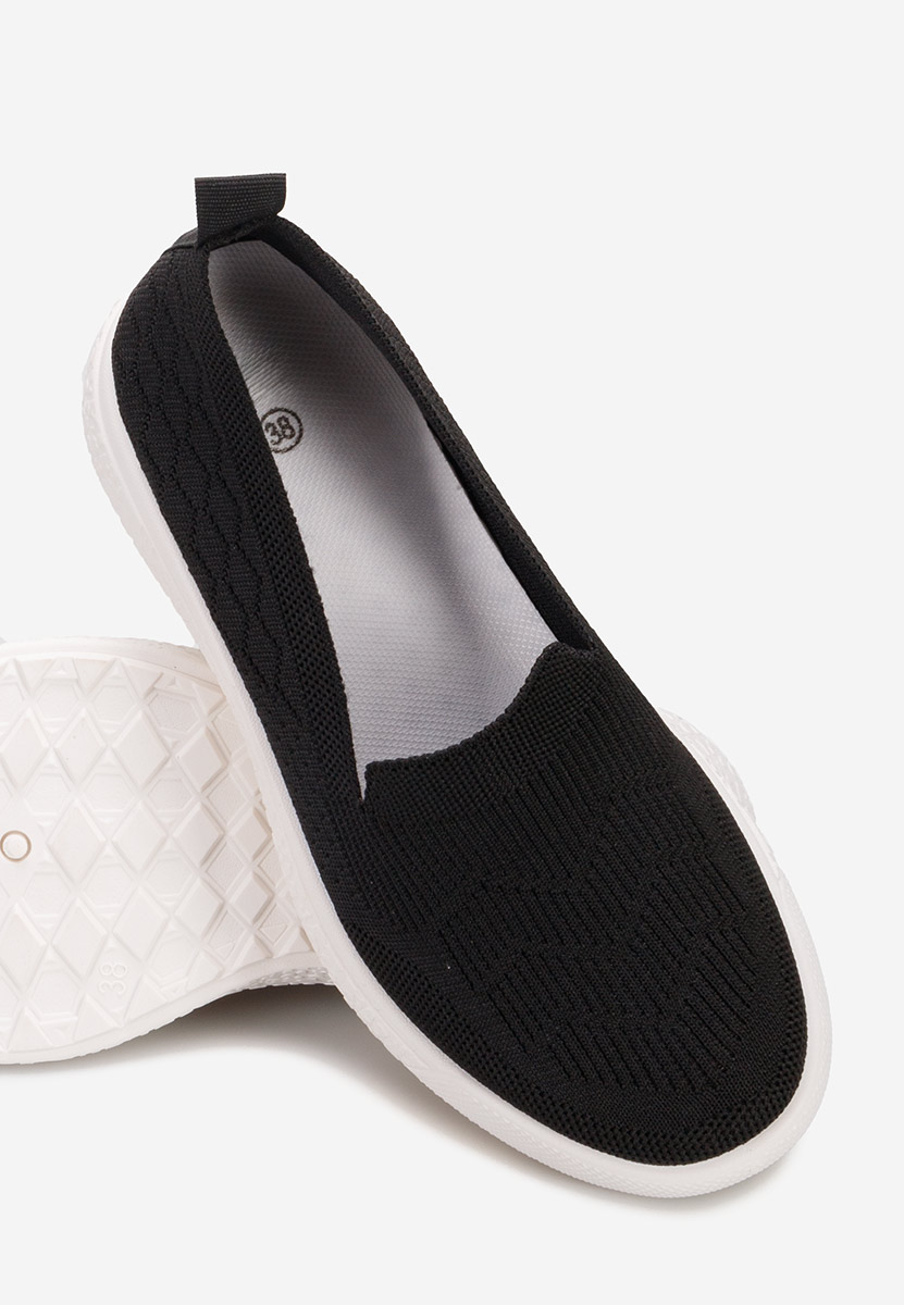 Akova fekete fűzős női cipő