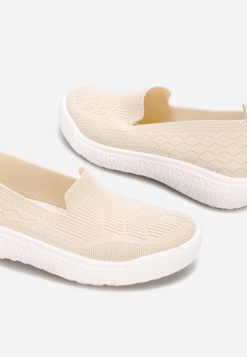 Akova bézs fűzős női cipő