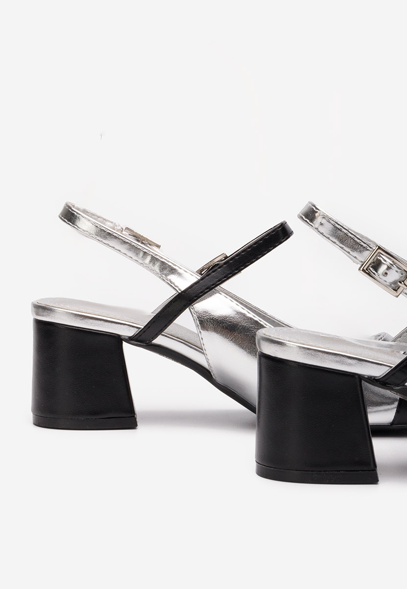 Eriosa ezüst vastag sarkú magassarkú 