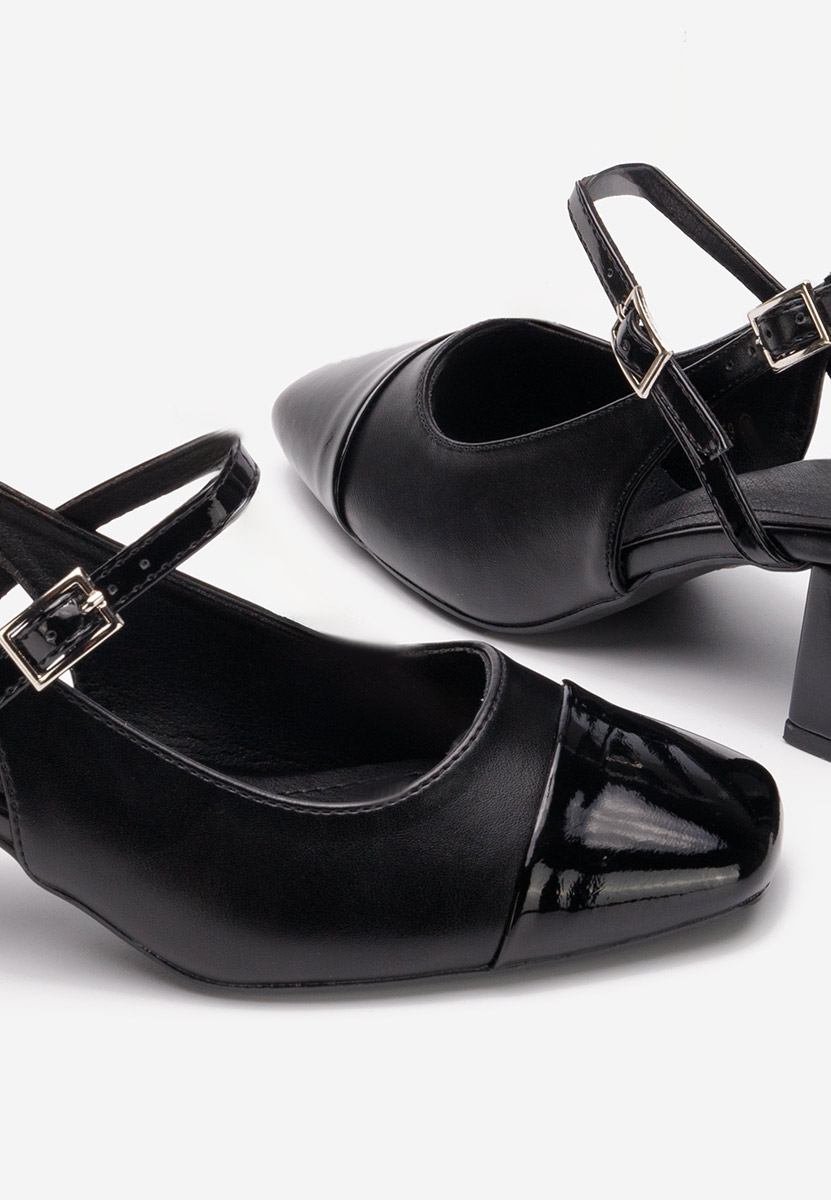 Eriosa fekete vastag sarkú magassarkú 