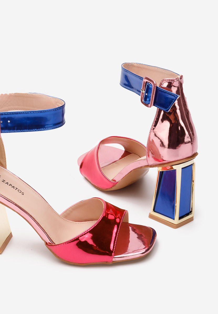 Welia sokszínü vastag sarkú szandál 