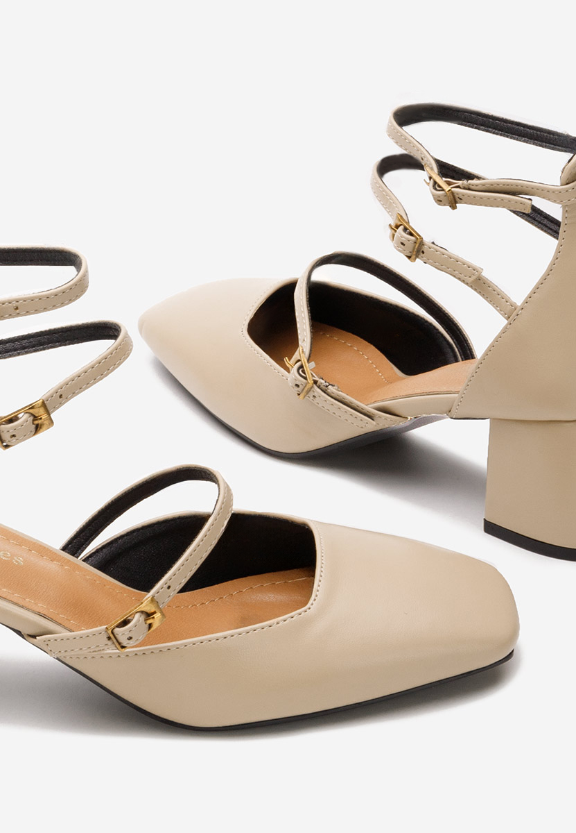 Demara v2 bézs vastag sarkú magassarkú 