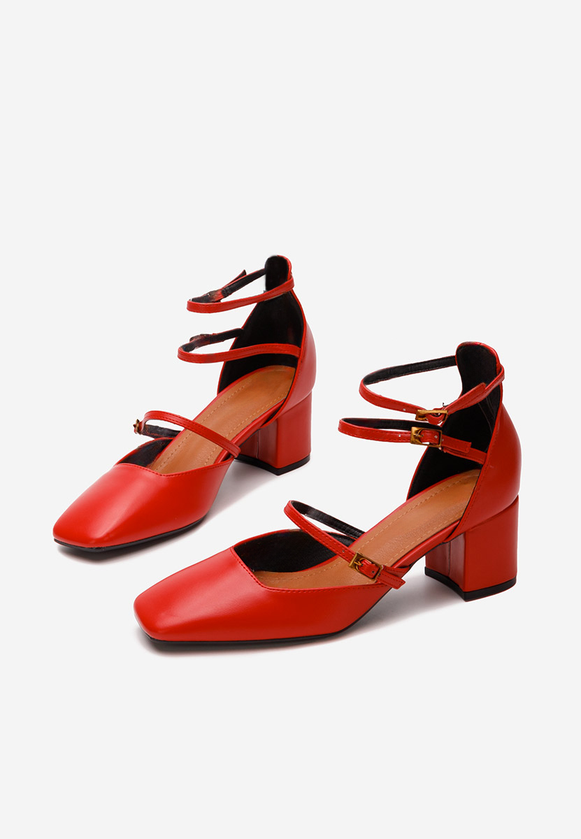 Demara v2 piros vastag sarkú magassarkú 