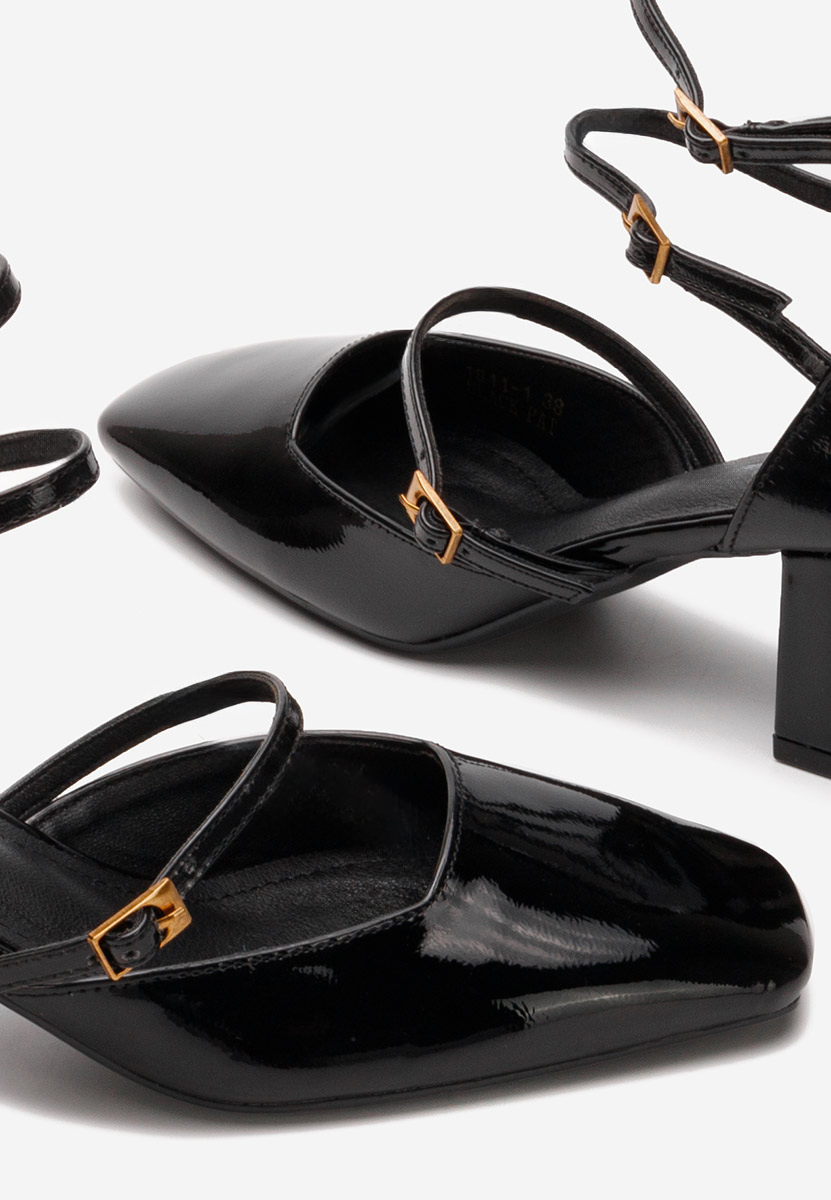 Demara v3 fekete vastag sarkú magassarkú 