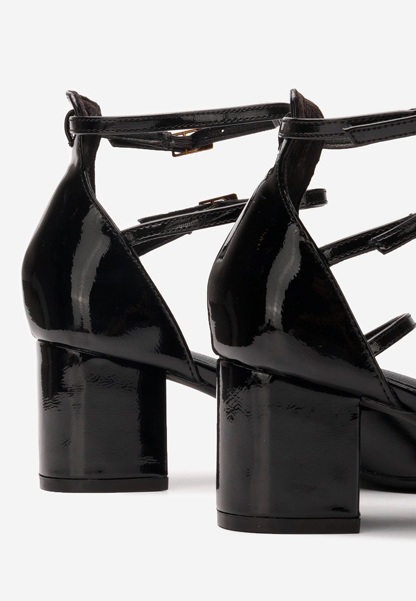 Demara v3 fekete vastag sarkú magassarkú 