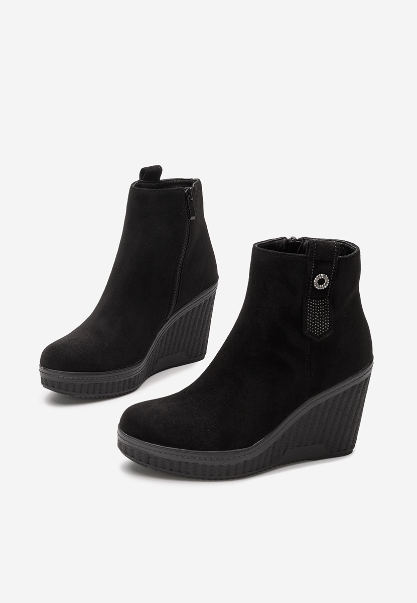 Charlet fekete telitalpú platform bokacsizma