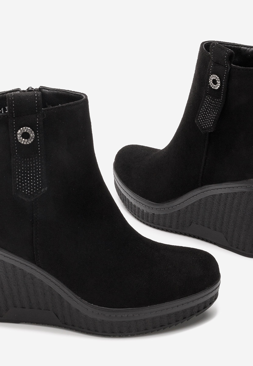 Charlet fekete telitalpú platform bokacsizma