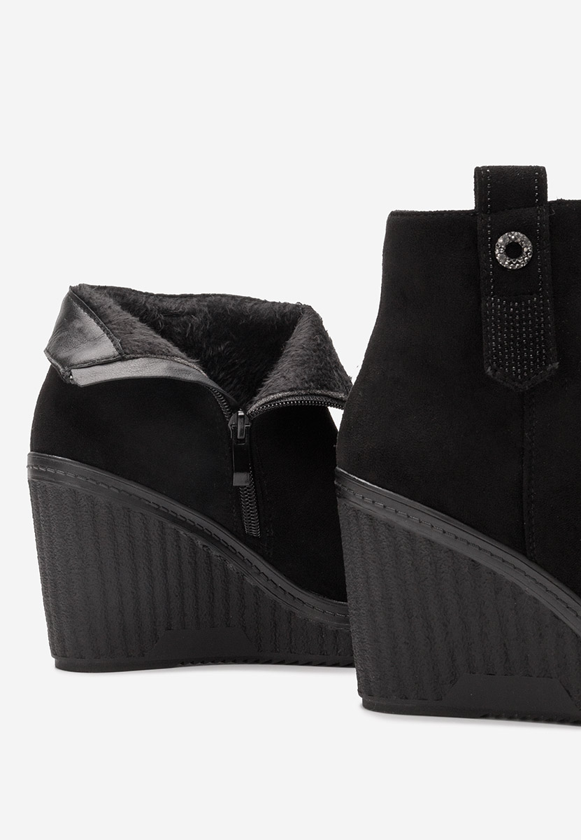 Charlet fekete telitalpú platform bokacsizma