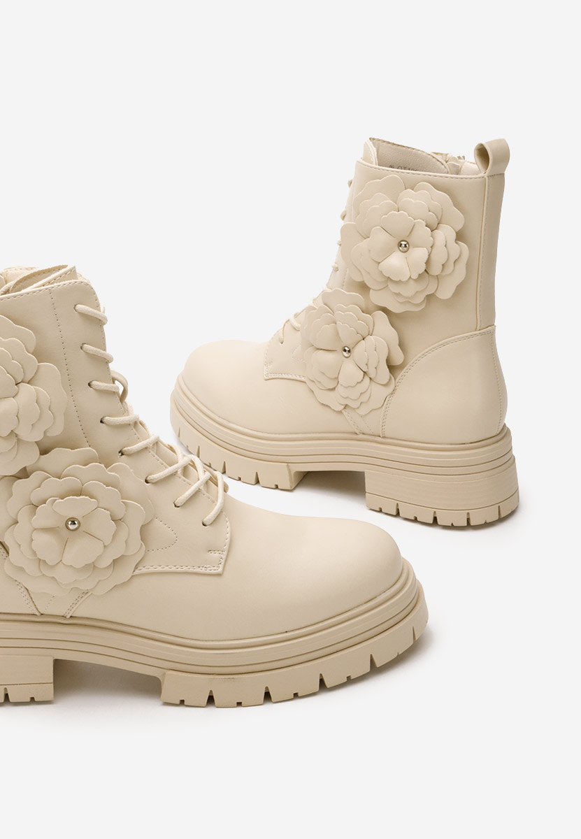 Penda bézs női telitalpú bokacsizma