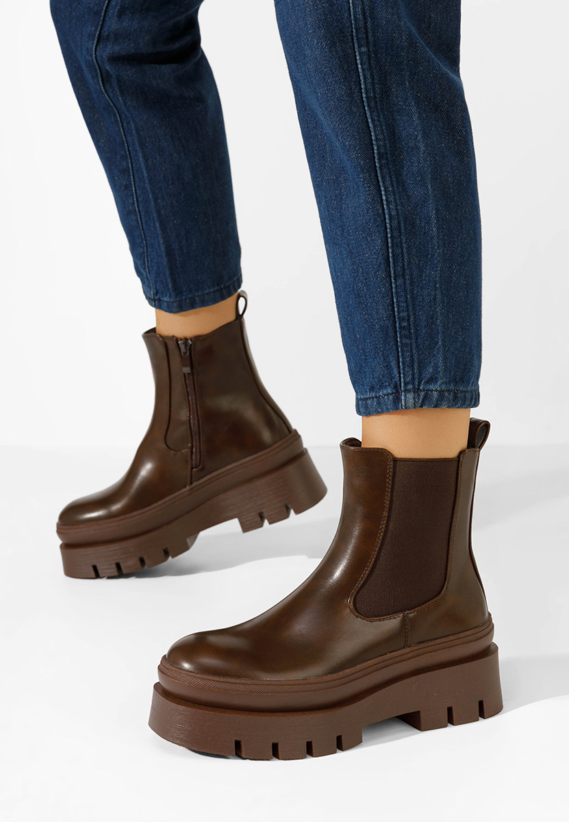 Solia barna telitalpú platform bokacsizma