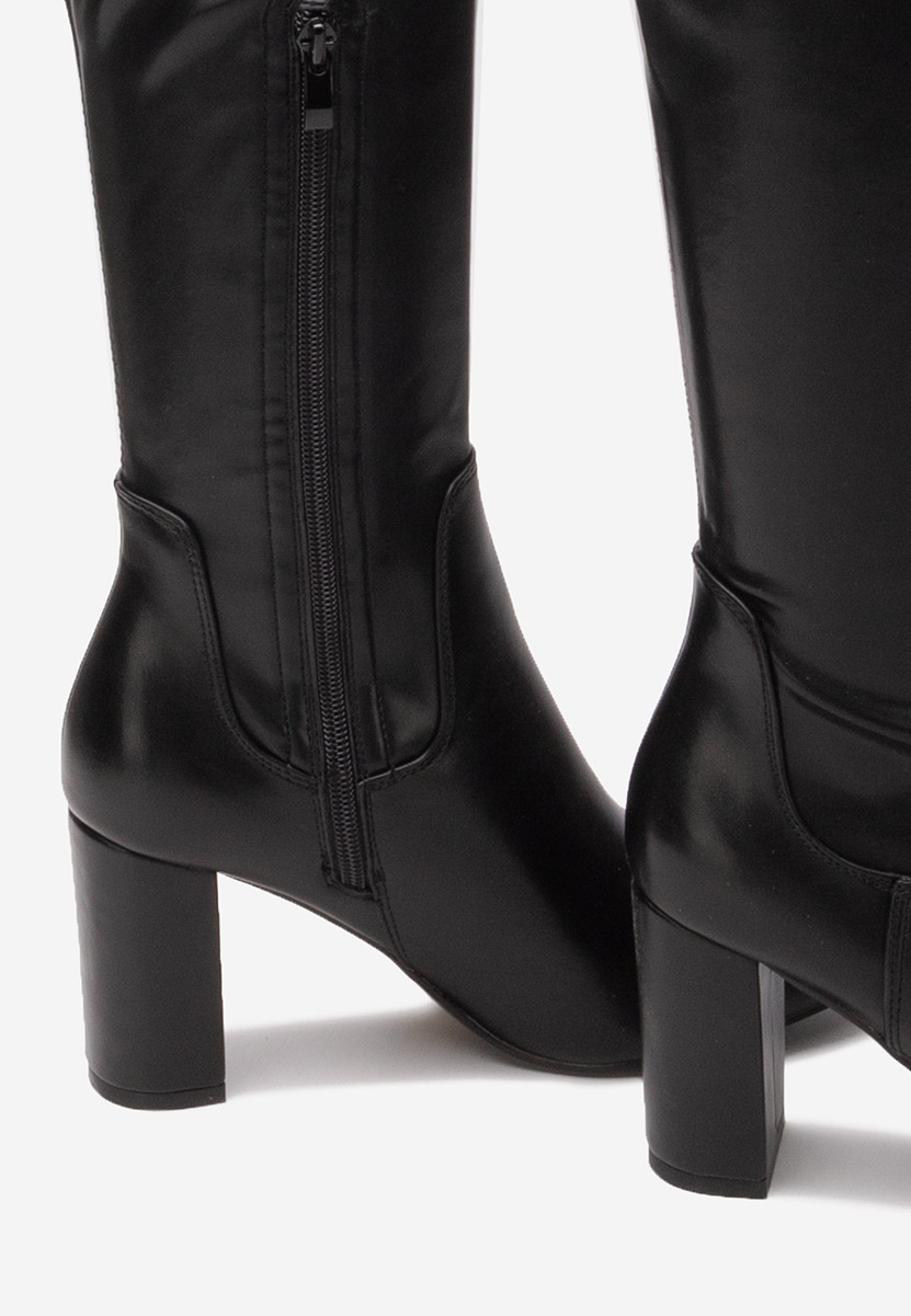 Leilani fekete combcsizma