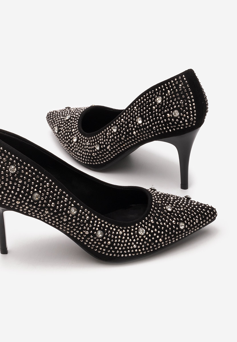 Tereasa fekete tűsarkú cipő 