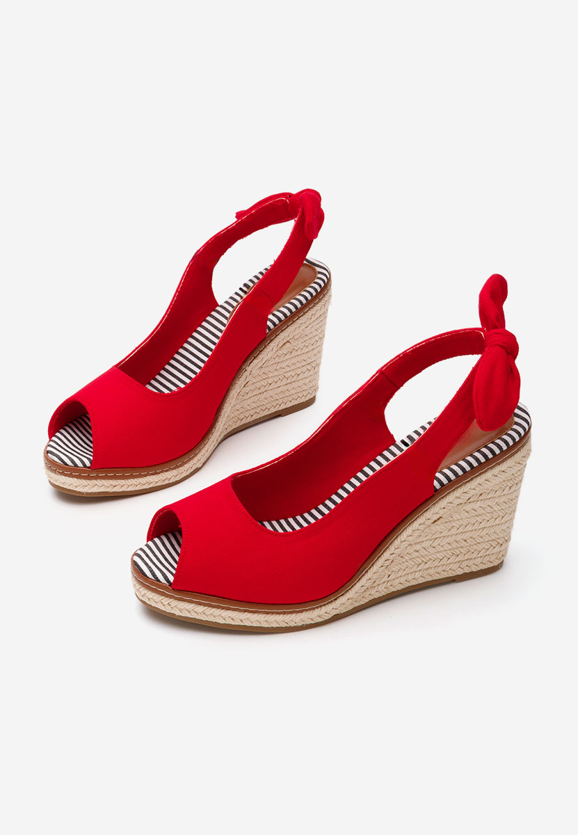 Cyerra piros platform szandál