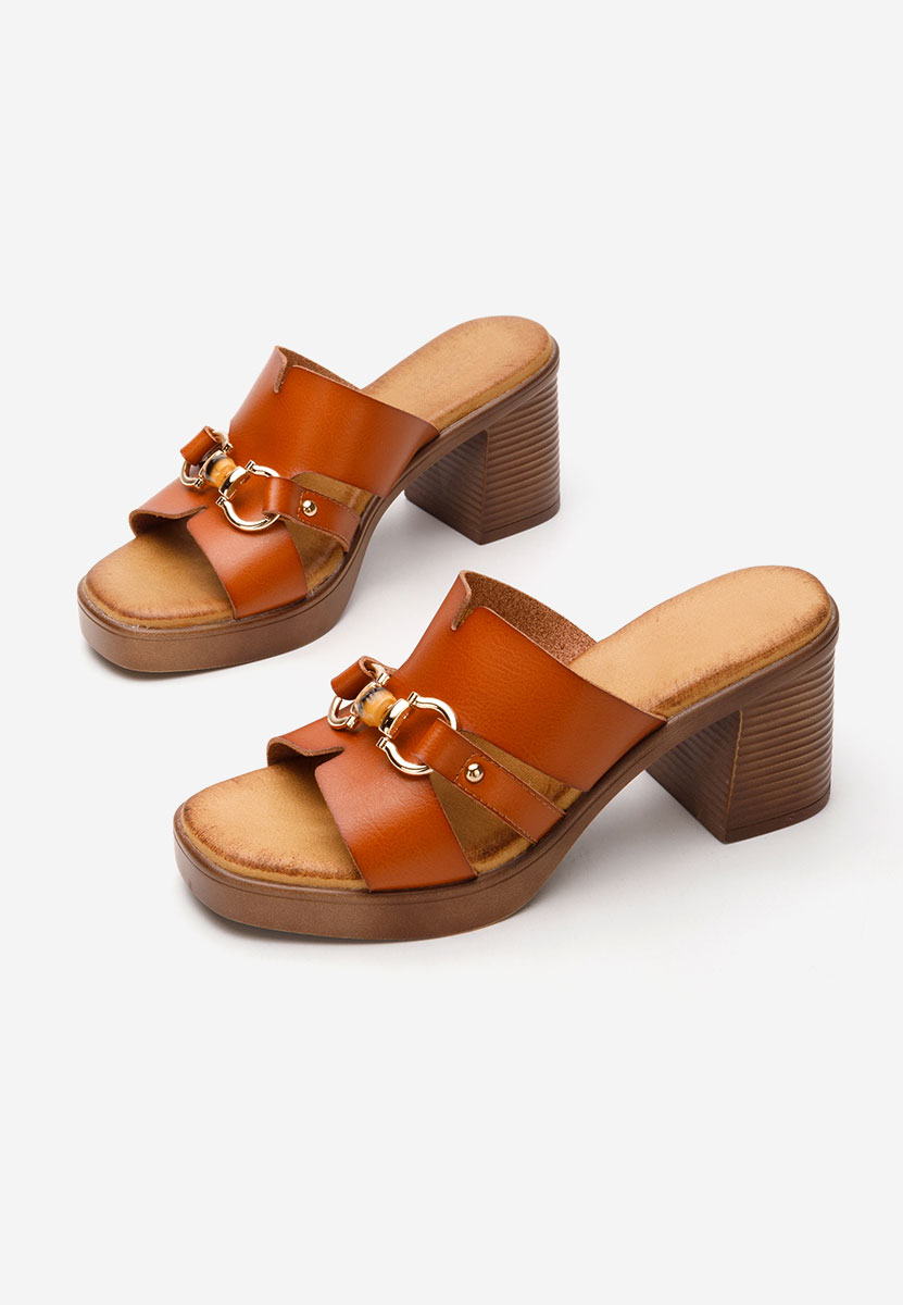 Olimpya camel magassarkú papucs