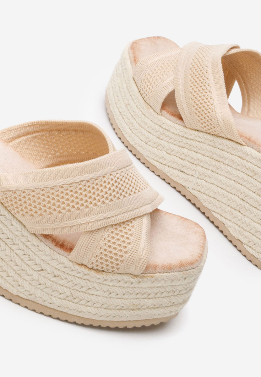 Maida bézs telitalpú platform papucs