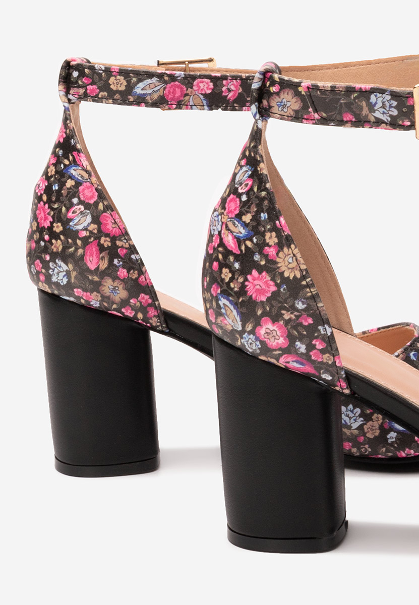 Moreira fekete vastag sarkú szandál 