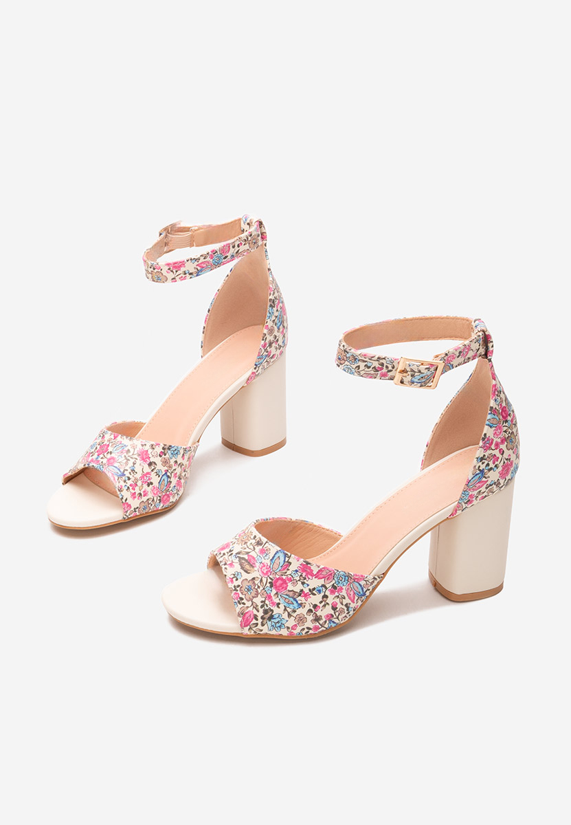 Moreira bézs vastag sarkú szandál 