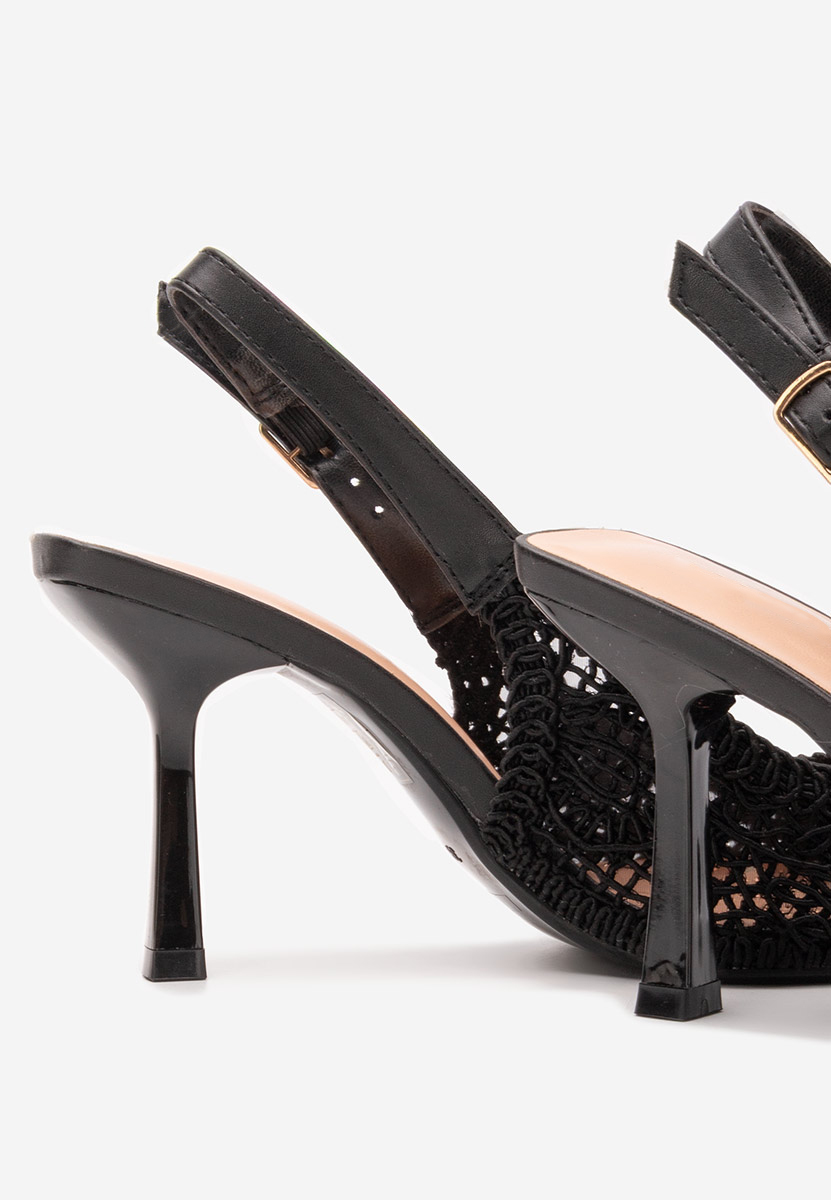 Besima fekete tűsarkú cipő 