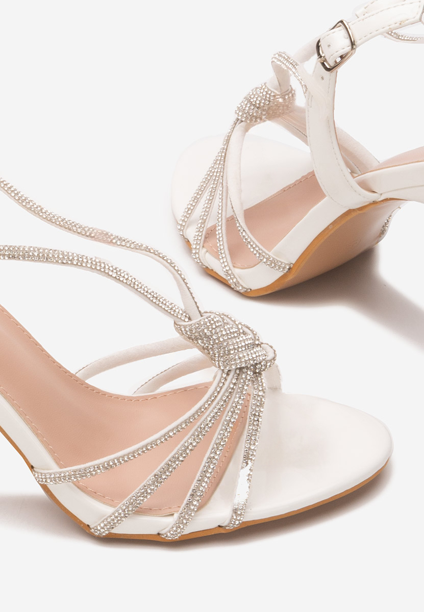 Madea fehér elegáns női szandál